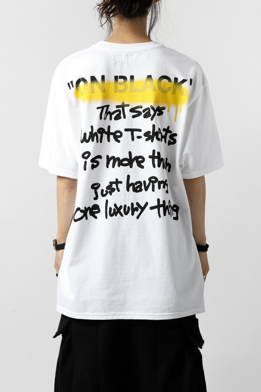 A.F ARTEFACT x buggy exclusive "ON BLACK" T-SHIRT (WHITE x YELLOW)