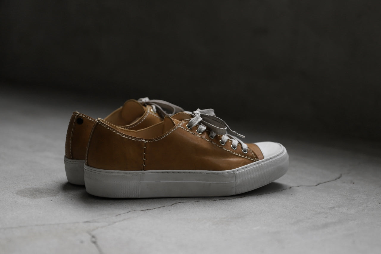 incarnation LOW CUT LACE UP SNEAKER / HORSE FULL GRAIN (HAND DYED MUSTARD)