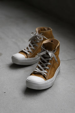 Load image into Gallery viewer, incarnation HIGH CUT LACE UP SNEAKER / HORSE FULL GRAIN (HAND DYED MUSTARD)