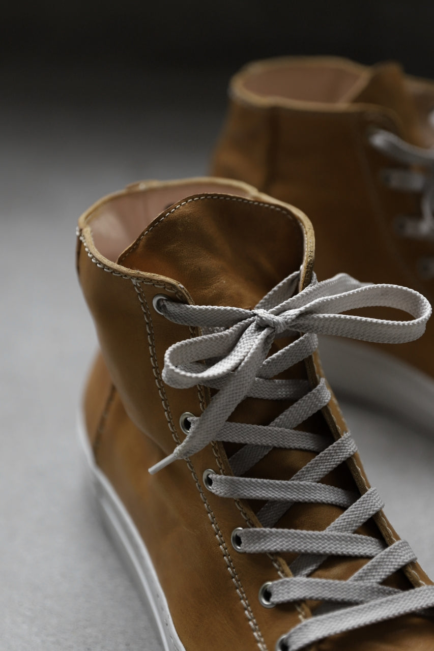 Load image into Gallery viewer, incarnation HIGH CUT LACE UP SNEAKER / HORSE FULL GRAIN (HAND DYED MUSTARD)