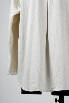 Load image into Gallery viewer, YUTA MATSUOKA round neck fly front shirts / cotton silk nep viera (white)