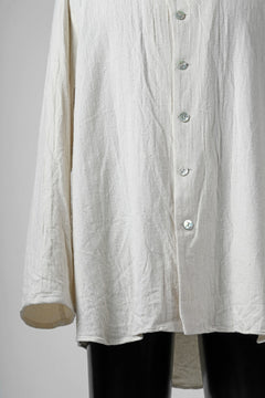 Load image into Gallery viewer, YUTA MATSUOKA round neck fly front shirts / cotton silk nep viera (white)