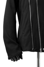 Load image into Gallery viewer, ISAMU KATAYAMA BACKLASH HOODED RIDERS BLOUSON / STRETCH RAYON SILK (BLACK)