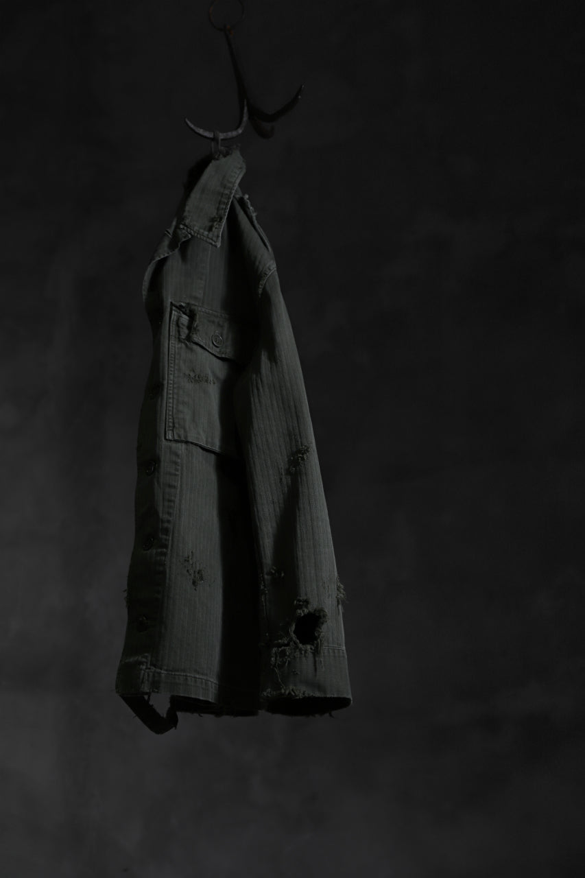 Load image into Gallery viewer, RESURRECTION HANDMADE vintage damage military herringbone shirt (KHAKI GREEN)