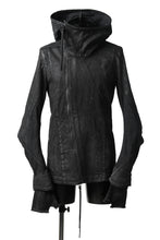 Load image into Gallery viewer, A.F ARTEFACT HOODIE BIAS ZIP BLOUSON / SWITCH DENIM FABRIC (COATED BLACK)