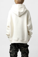 画像をギャラリービューアに読み込む, A.F ARTEFACT &quot;FLUFFY&quot; EMBROIDERED HOODIE / BomberFLEECE (IVORY)