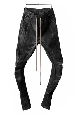 A.F ARTEFACT ANATOMICAL FITTED LONG PANTS / COATED STRETCH DENIM (BLACK)