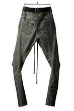 画像をギャラリービューアに読み込む, A.F ARTEFACT ANATOMICAL FITTED LONG PANTS / COLD DYED STRETCH DENIM (KHAKI)