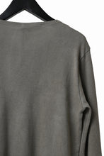 Load image into Gallery viewer, daub DYEING LONG SLEEVE CUTSEWN / C.JERSEY (TAUPE)