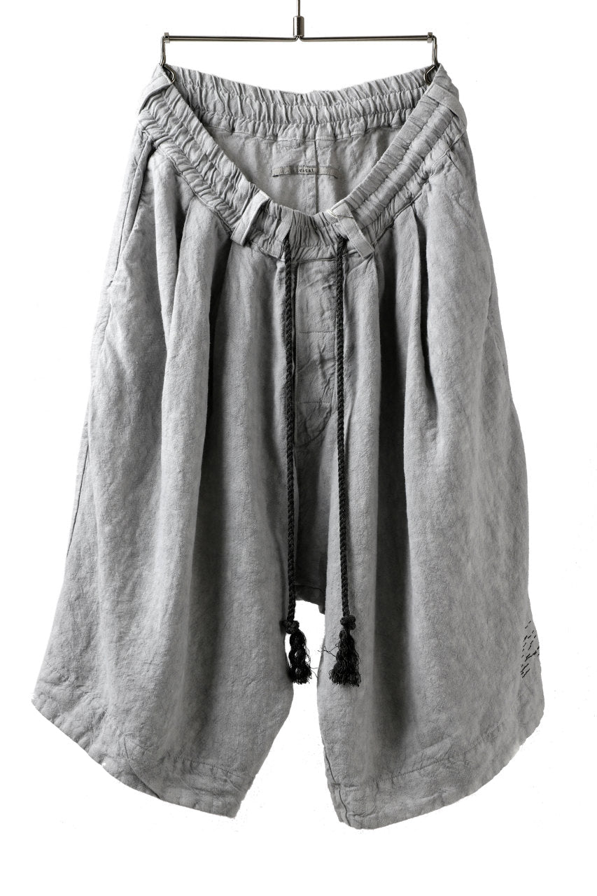 Load image into Gallery viewer, _vital tucked volume short pants / JP-ink dyed organic soft linen (L.GREY)