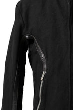 Load image into Gallery viewer, incarnation HIGH NECK BIAS ZIP BLOUSON MB-1 / CANVAS + HORSE LEATHER (BLACK)