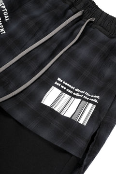 Load image into Gallery viewer, A.F ARTEFACT exclusive &quot;BOXY&quot; DOCKING SARROUEL SHORTS (BLACK×CHECK)