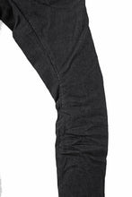 Load image into Gallery viewer, masnada LINED SLIM PANT / UN DENIM ELASTICIZZATO LAVATO (BLACK STENCIL)