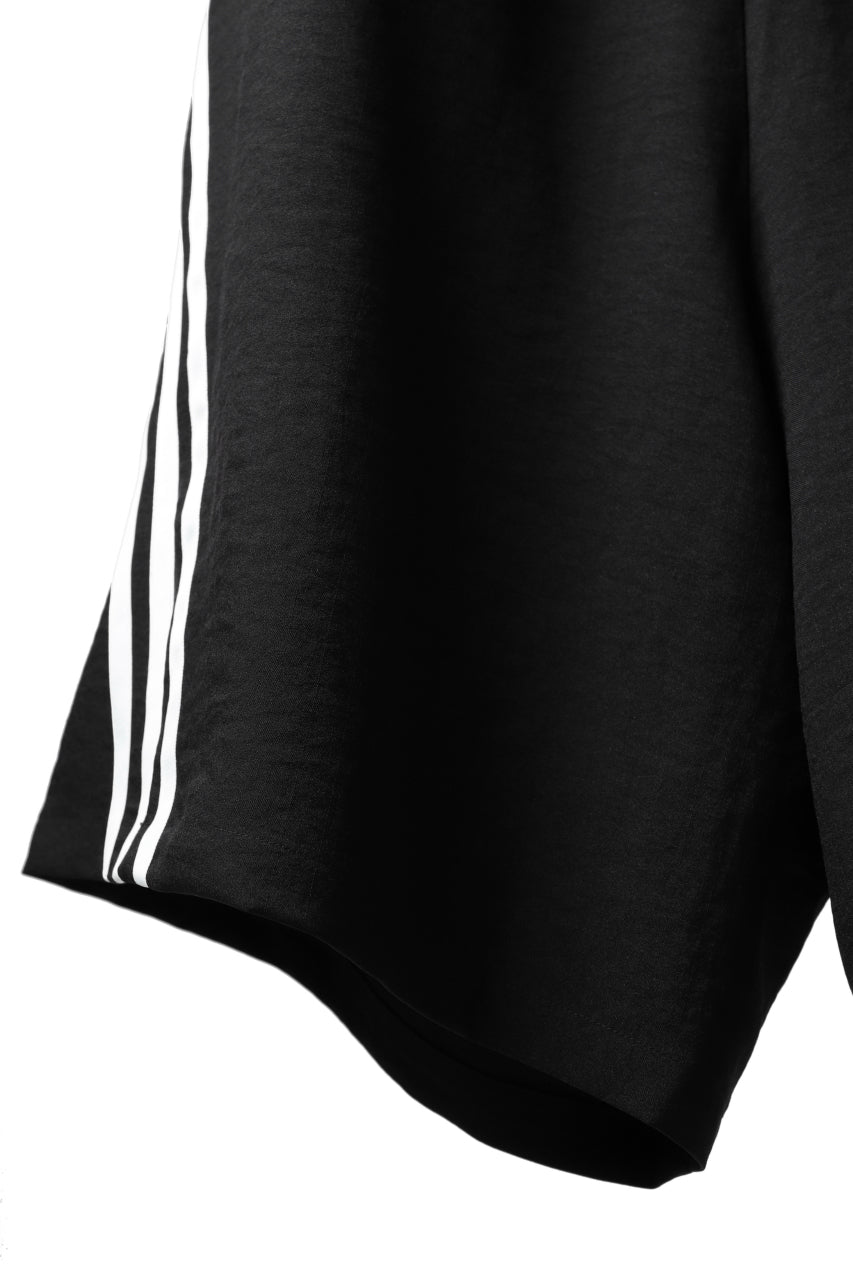 Y-3 Yohji Yamamoto ELEGANT 3 STP WIDE SHORTS / POLY TWILL (BLACK)