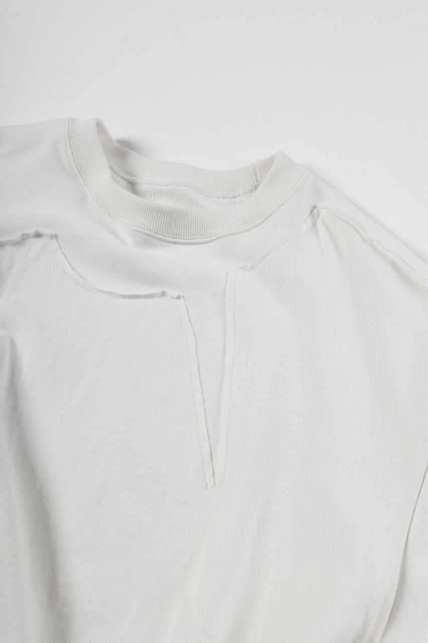 Load image into Gallery viewer, A.F ARTEFACT &quot;ANSWERS&quot; DOCKING SWEATER TOPS (WHITE)