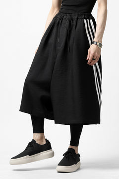 画像をギャラリービューアに読み込む, Y-3 Yohji Yamamoto ELEGANT THREE STRIPES SARROUEL-SHORTS (BLACK)