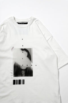 Load image into Gallery viewer, A.F ARTEFACT &quot;ANSWERS&quot; OVER SIZED TOPS (WHITE)