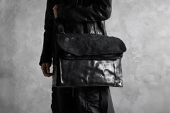 画像をギャラリービューアに読み込む, incarnation MULTI FORMED BAG / CALF SHOULDER (BLACK)