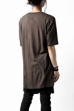 Load image into Gallery viewer, RUNDHOLZ DIP DISTORTED NECK T-SHIRT / DYED L.JERSEY (RUST)
