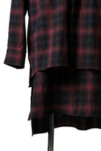 画像をギャラリービューアに読み込む, A.F ARTEFACT &quot;OMBRE&quot; LAYERED LONG CHECK SHIRT (BLACK x RED)