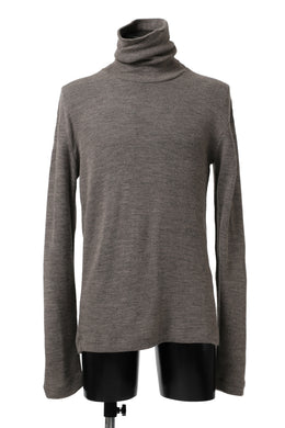 KLASICA SMOKE TURTLE NECK KNIT SWEATER / WEANER WOOL RIB (FAWN)