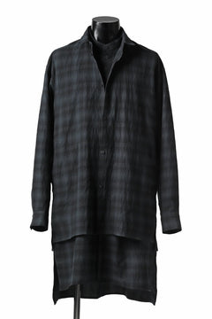 Load image into Gallery viewer, A.F ARTEFACT &quot;Trunk-Show&quot; OMBRE LAYERED LONG CHECK SHIRT (BLACK x GREY)