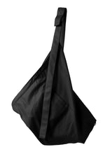 Load image into Gallery viewer, discord Yohji Yamamoto COTTON CANVAS TRIANGLE MEDIUM SHOULDER BAG (BLACK)