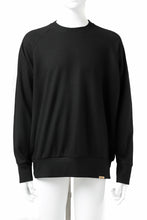 Load image into Gallery viewer, COLINA RAGLAN SWEAT PULLOVER / SUPER 140s WASHABLE WOOL (BLACK)
