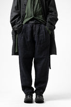 画像をギャラリービューアに読み込む, ISAMU KATAYAMA BACKLASH TAPERED TROUSERS / GARMENT NATURAL DYED LINEN CANVAS (INDIGO)