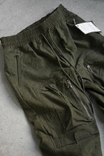 Load image into Gallery viewer, READYMADE CARGO PANTS (KHAKI GREEN #B)