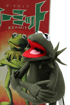 Load image into Gallery viewer, READYMADE x ©Disney Kermit the Frog (KHAKI GREEN)