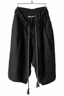 _vital tucked volume short pants / washer organic linen (BLACK)