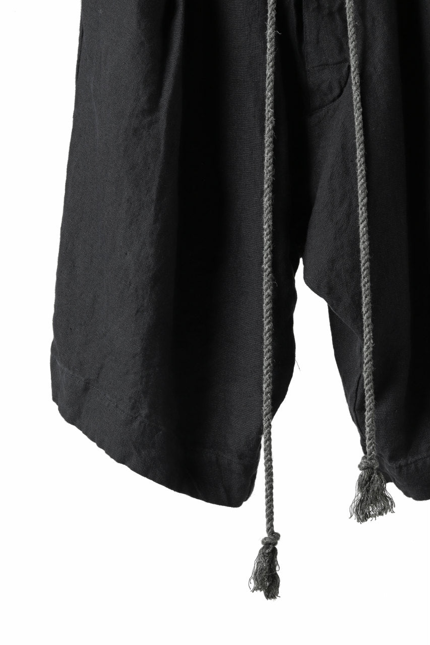 _vital tucked volume short pants / washer organic linen (BLACK)