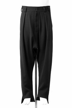 画像をギャラリービューアに読み込む, SOSNOVSKA RESTRAINED CUTED PANTS (BLACK)