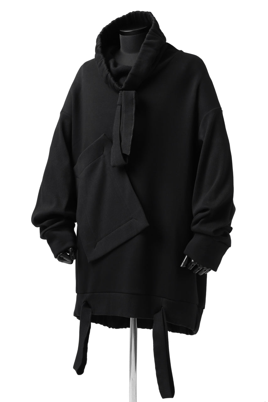 SOSNOVSKA exclusive SHIFTED POCKET SWEATER (BLACK)