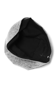 Load image into Gallery viewer, ierib REVERSIBLE BEANNIE CAP / COMPRESSED PILE KNIT (OREO)