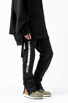 画像をギャラリービューアに読み込む, FACETASM BARCODE PRINT SWEAT PANTS (BLACK)