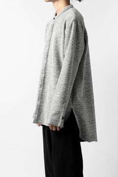Load image into Gallery viewer, ierib MINIMAL SHIRT / COMPRESSED PILE KNIT (GREY)
