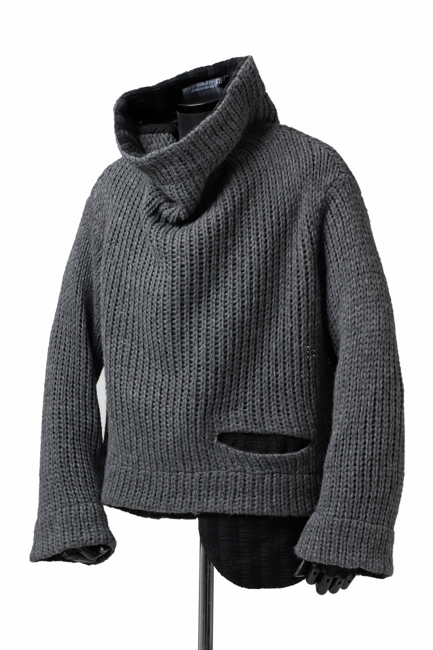 SOSNOVSKA exclusive CRAWLED OUT POCKET KNIT SWEATER (GREY)