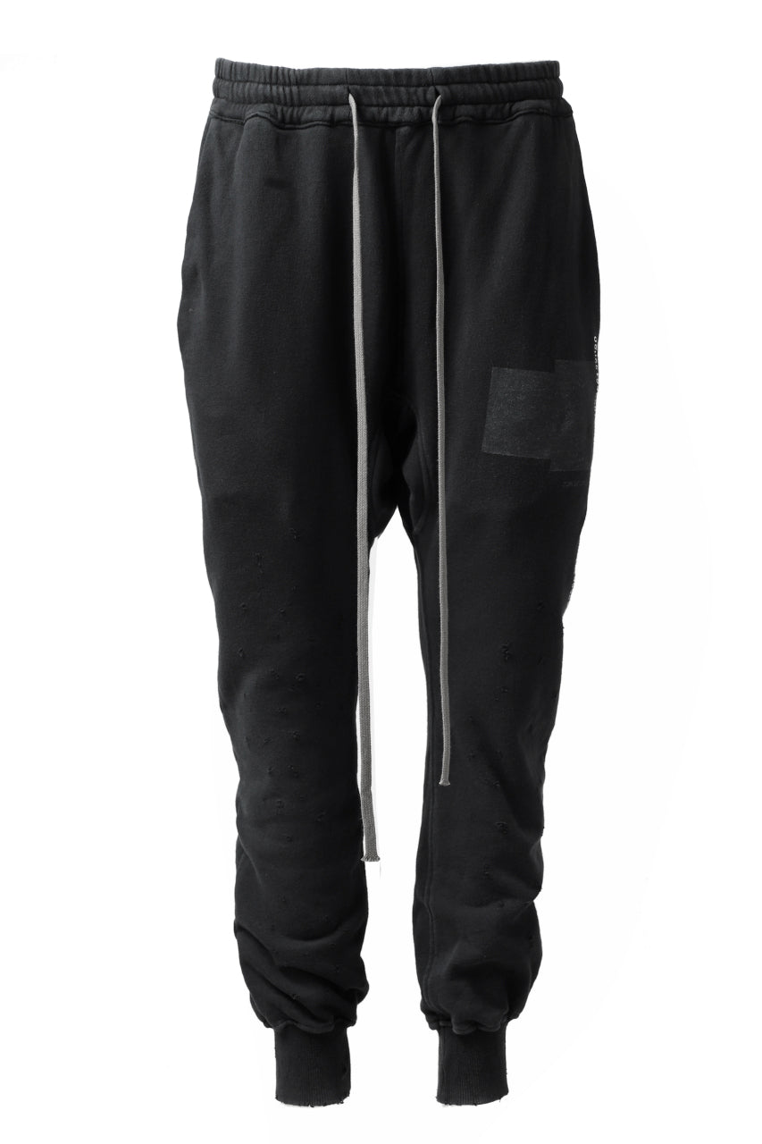 Load image into Gallery viewer, A.F ARTEFACT &quot;FRAYED&quot; DAMAGE SWEATER JOGGER PANTS (BLACK)