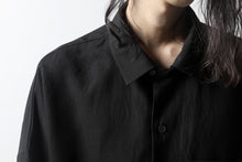 画像をギャラリービューアに読み込む, KAZUYUKI KUMAGAI Drop Shoulder Open Collar SS Shirt / Rayon Linen Tumbler (BLACK)