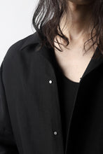Load image into Gallery viewer, KAZUYUKI KUMAGAI Relax Short Shirt Jacket / Strong Twist C/Li Ox (BLACK)