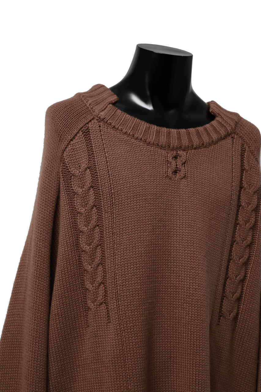 A.F ARTEFACT LOWGAUGE CABLE KNIT PULLOVER IRREGULAR-HEM (BROWN)