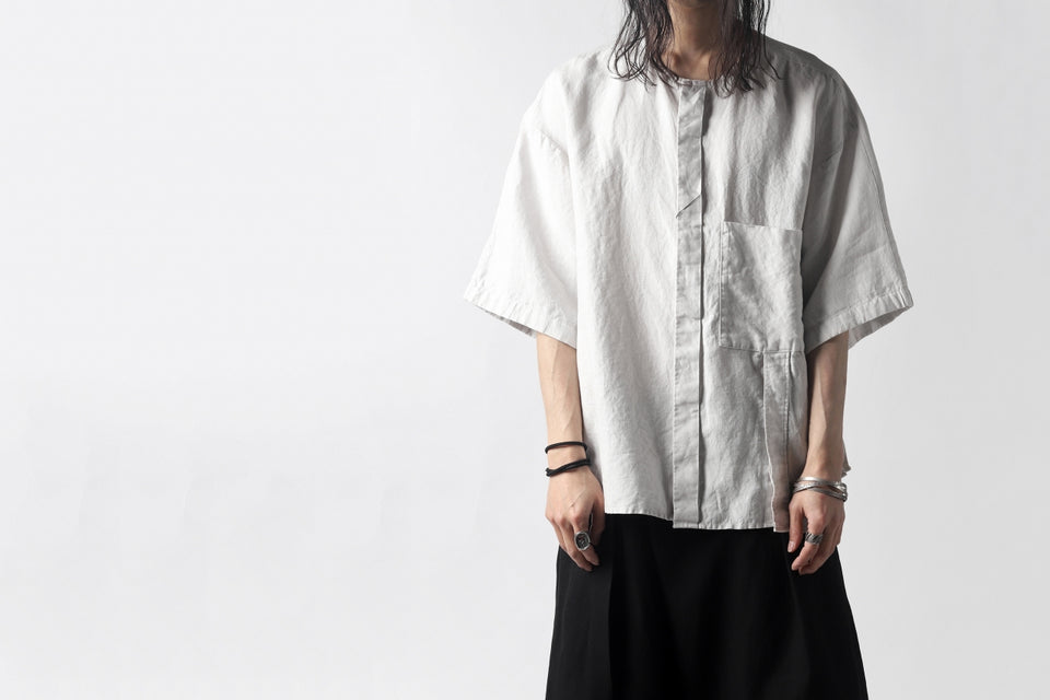 画像をギャラリービューアに読み込む, KAZUYUKI KUMAGAI No Collar Shirt / High Density Herdmans x Broad Stretch *Garment Dyed (LIGHT GREY)