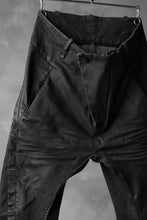 Load image into Gallery viewer, masnada SCAR STITCHED BIAS FRONT BAGGY PANT / COATING DENIM (BLACK)