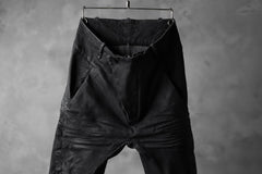 Load image into Gallery viewer, masnada SCAR STITCHED BIAS FRONT BAGGY PANT / COATING DENIM (BLACK)