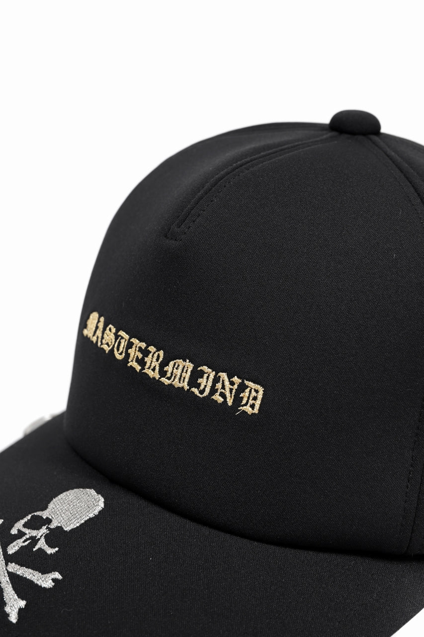mastermind JAPAN EMBROIDERED TRUCKER CAP (BLACK)