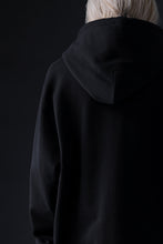 Load image into Gallery viewer, mastermind JAPAN SWEAT HOODIE / FACE LOGO (BLACK)