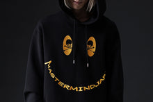 Load image into Gallery viewer, mastermind JAPAN SWEAT HOODIE / FACE LOGO (BLACK)