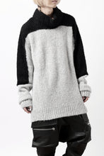 画像をギャラリービューアに読み込む, thomkrom HIGH COLLAR KNIT PULLOVER / ALPACA WOOL (LIGHT GREY x BLACK)